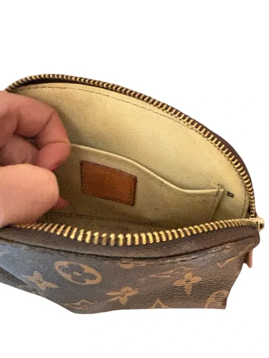 LV designs (graphic) Monogram Canvas Pouch - Dark Brown & Light Brown - Picture 6 of 9